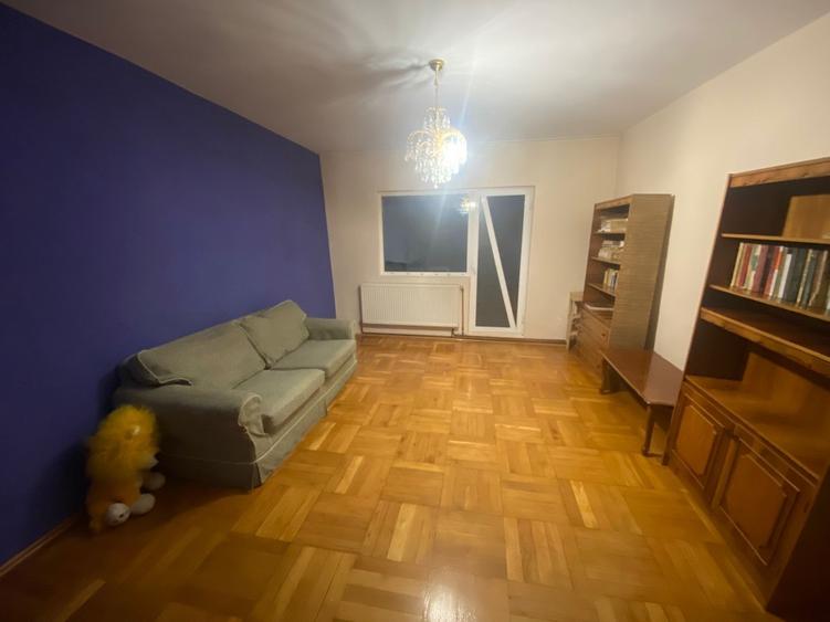 Vanzare Apartament 4 camere vizavi de Shopping City Buzau
