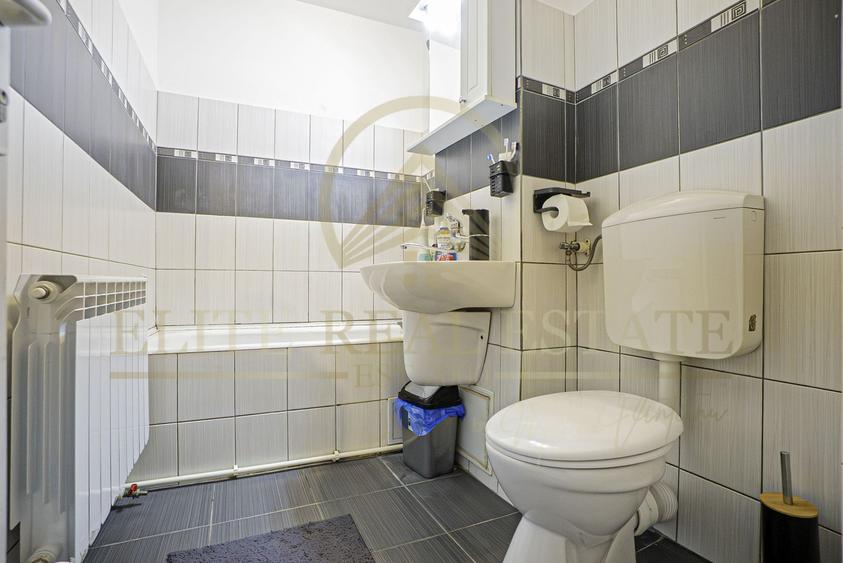 POARTA 6 - Vânzare apartament decomandat cu 2 camere, etaj 2.