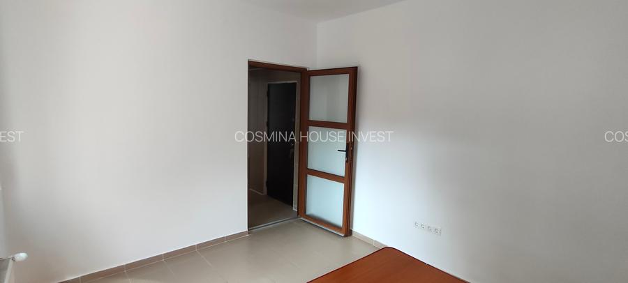 Centru,se vinde apartament decomanadat cu doua camere, pret55000euro - 8