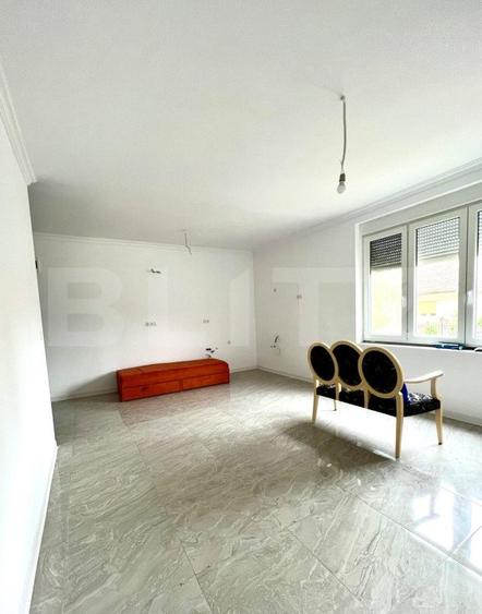 Apartament renovat , 3 camere , în asociație , zona Titulescu
