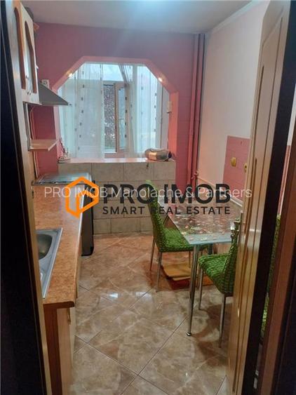 Apartament 2 camere cf 1 semidecomandat zona Micro 5 - 3