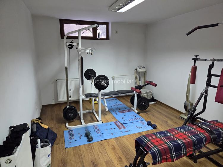 OZANA-AUCHAN TITAN,VILA SUPERBA,P+2,400MP,VECINI VIP, 1.050.000EURO - 22