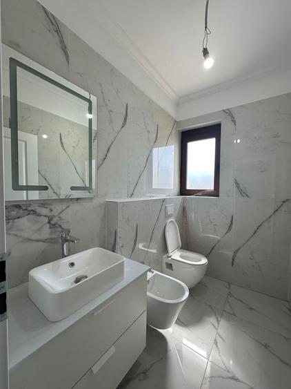 Casă tip duplex despărțit prin spatiu tehnic Dumbrăvița
