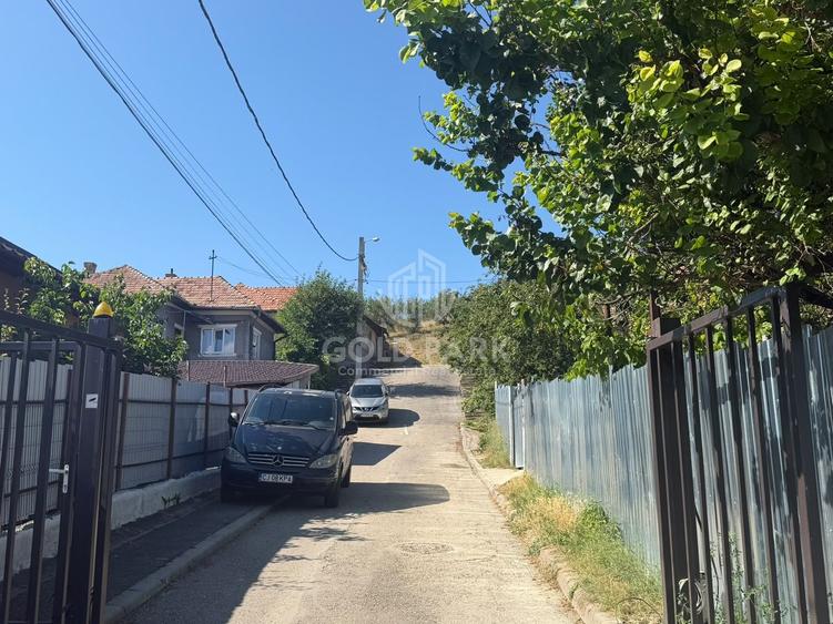 Teren intravilan cu Panorama - 850 mp - cu Autorizatie de Constructie