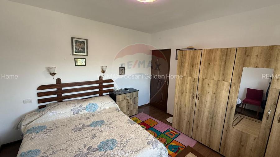 Casă / Vilă Mărăști zona montană a Vrancei - 11
