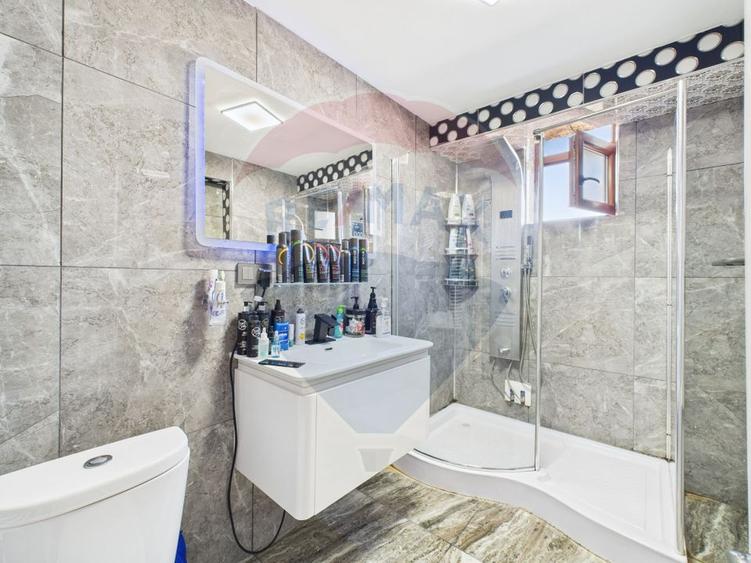 De vanzare| Casa cu piscina, saune si design elegant- Zona Mihai Bravu