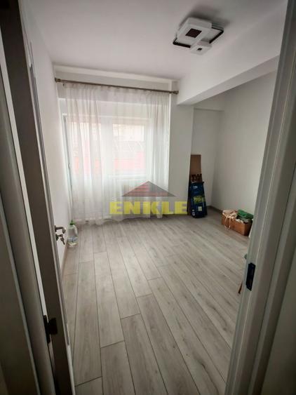 Apartament 3 camere de vânzare, BLOC NOU!!