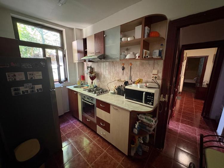 Cotroceni, apartament in vila, singur pe nivel