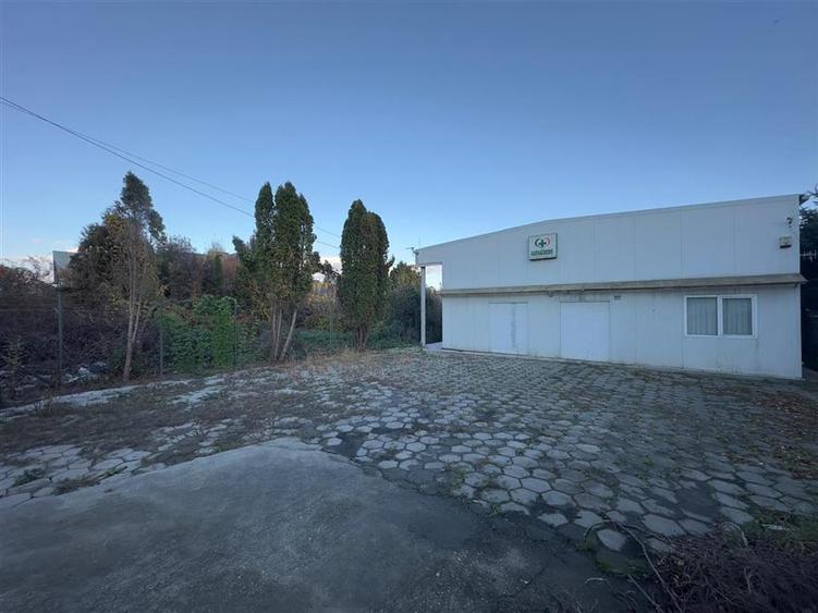 Spatiu comercial capat CUG, zona cu Mega Image, 209mp