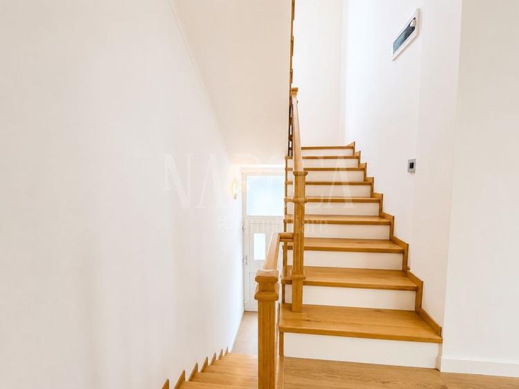 Casa 4 camere de vanzare in Floresti