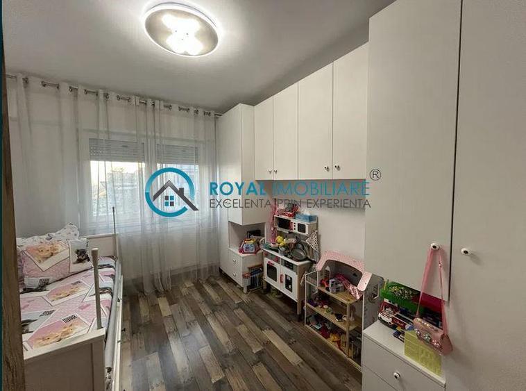 Royal imobiliare - Vanzare apartament 3 camere zona Marasesti