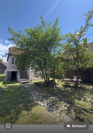 Teren intravilan 1200 mp cu Casa batraneasca
