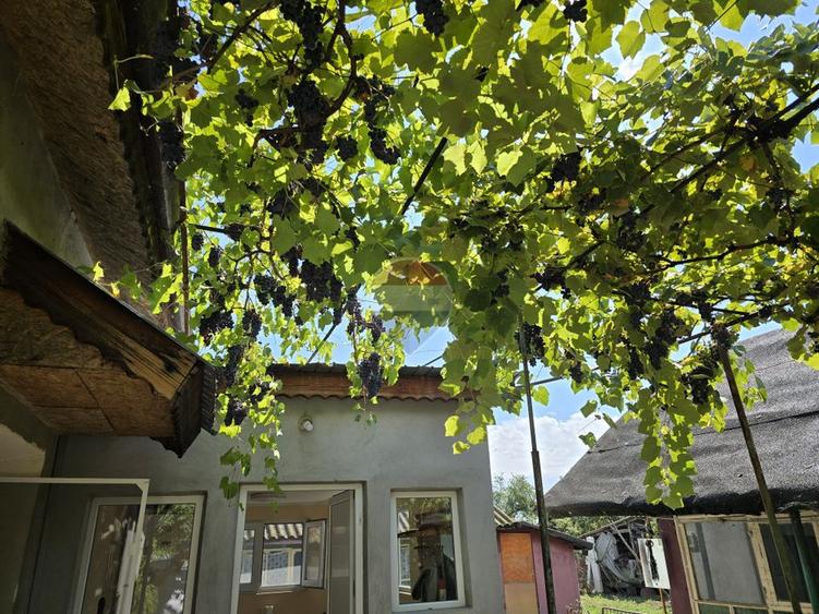 Casă de caramida finisata 75mp, teren 900mp | jud Dambovita