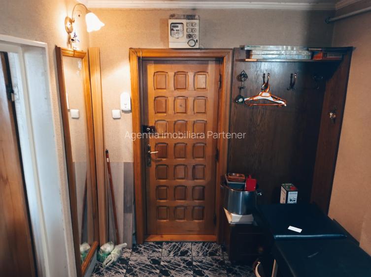 2 camere Trivale , centrala / liber , finisaje clasice ! - 8