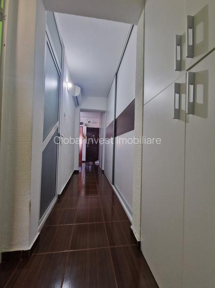 Navodari(Sud)- 3 camere decomandate confort 0, parcare, gaze - 87.000euro - 23