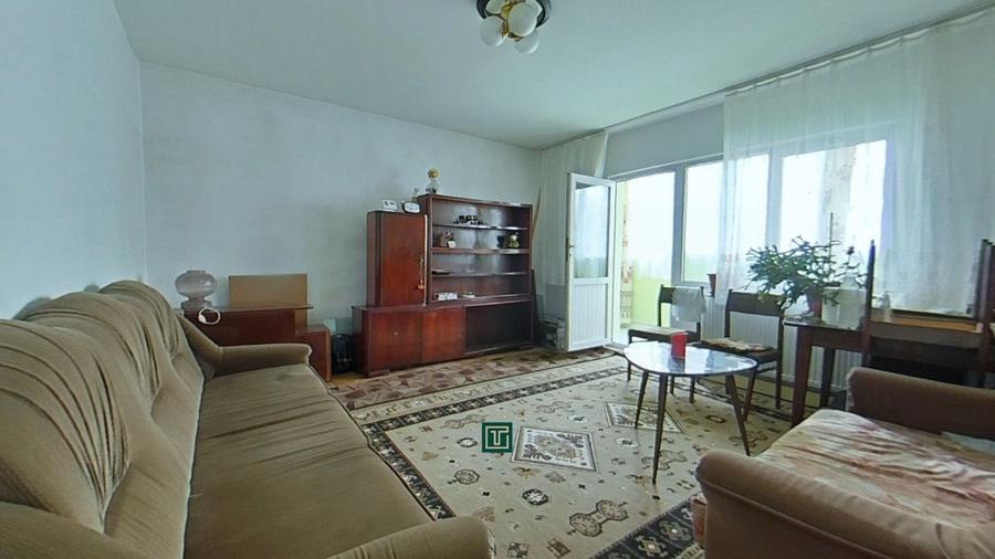 Apartament spațios cu 3 camere de vânzare în Arad – zona Micălaca, Miorița