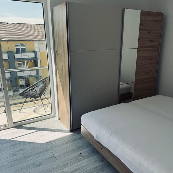 Vand 2 camere bloc nou mobilat si utilat!