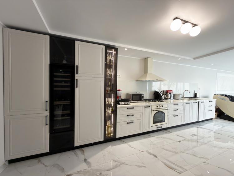 Cumpăna -Vilă nouă P+1 cu 4 camere-Complet mobilată și utilată-Design modern