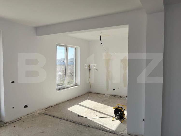 De vanzare casa in Santandrei cu gard de imprejmuire din placi de beton - 9