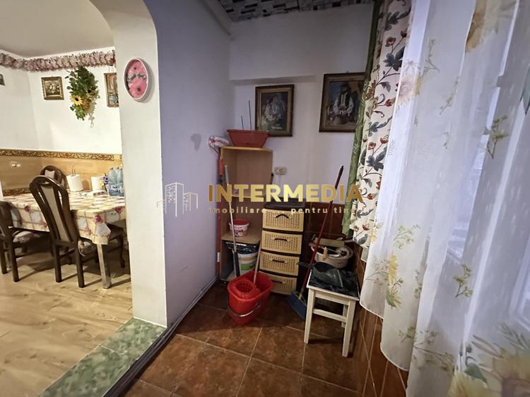 Apartament 3 camere | 68 mp | 2 Bai | Balcon | Pivnita | CETATE Mercur | Mobilat