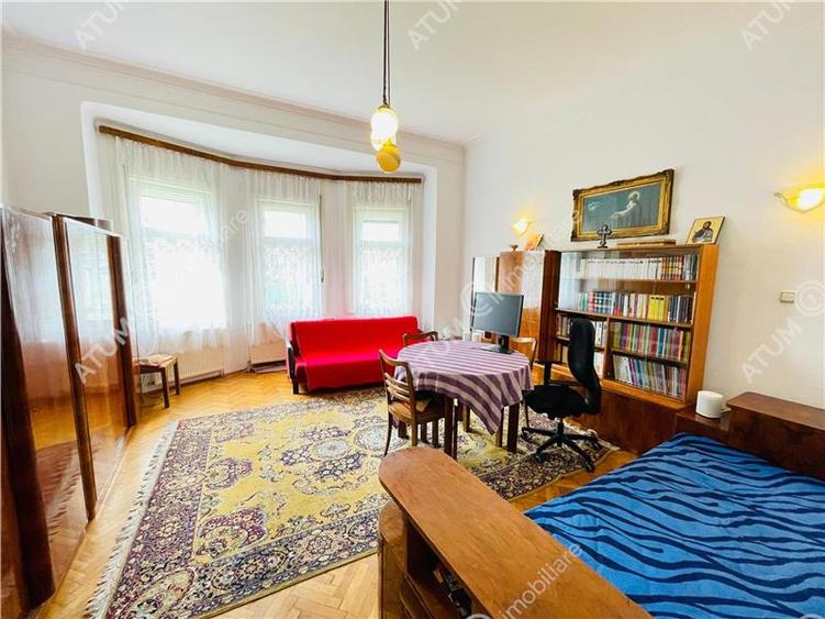Casa individuala 4 camere decomandate 1000 mp teren zona Blv Victoriei
