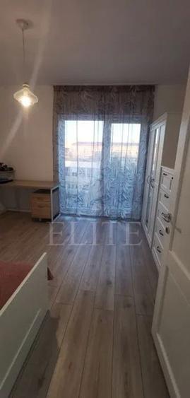 Apartament 3 camere în zona SEMICENTRALA