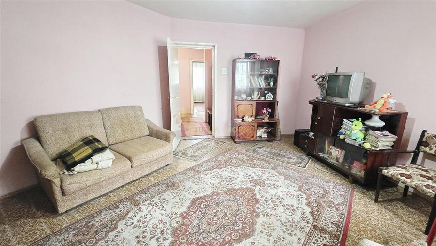 Apartament cu 2 camere decomandate  52  mp   Grigorescu