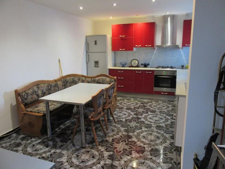 Inchiriere 3 camere Parcul Circului - B-dul Lacul Tei