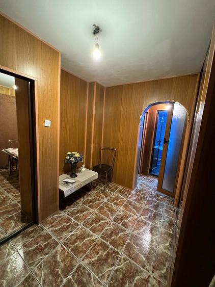Propietar vând apartament 2 camere Mărăcineni, Argeș