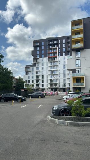 Apartament 2 camere, etaj intermediar