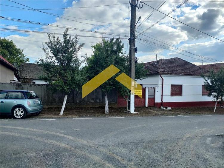 Casa 3 camere de vanzare in sat Ghioroc, judetul Arad