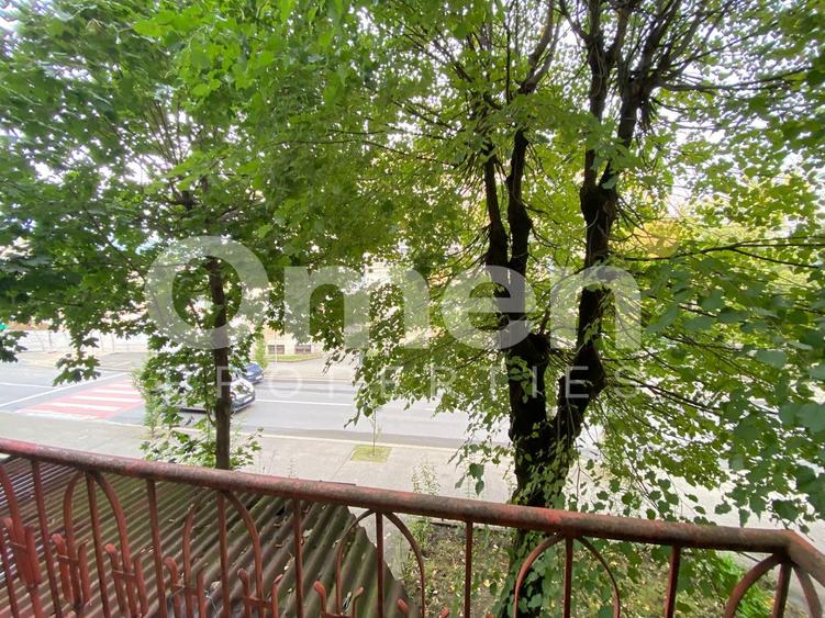 Apartament cu 2 camere, la etaj intermediar, situat Ultracentral