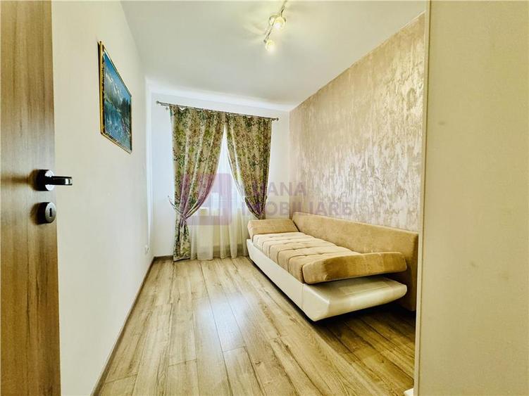 Apartament 3 camere de inchiriat | decomandat | renovat | Strand |