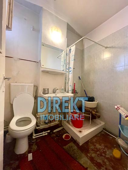 Apartament 3 camere de vanzare, Bulevardul Decebal - Liceul Liviu Rebreanu