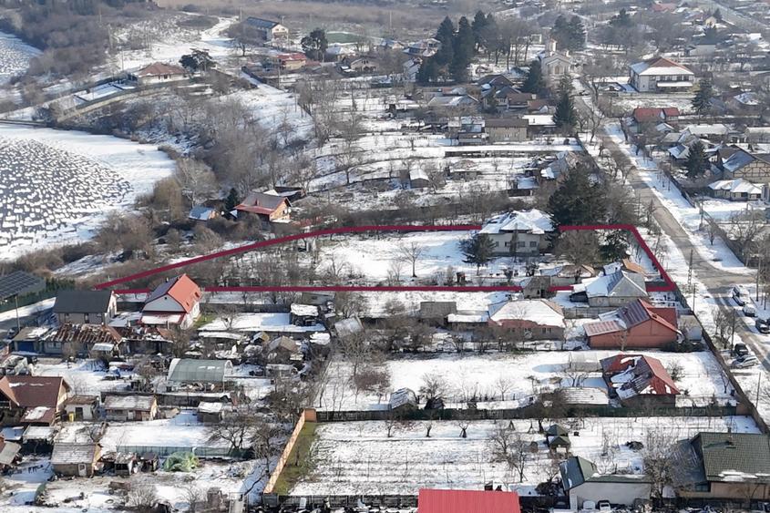 GRADIȘTEA | Teren si construcție pe malul lacului Cǎldǎrușani
