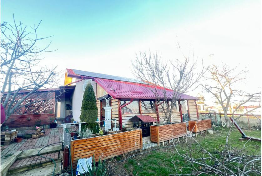 Casă cu mansardă, Cornisa – Botoșani | Teren 509 mp | 4 camere