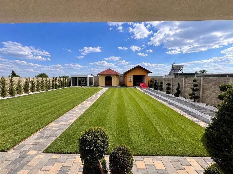 Casa Individuală în Dragsina -250mp /850mp teren - 2 garaje Comision 0