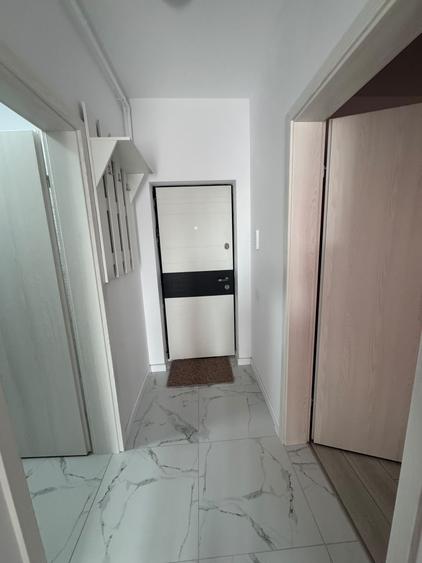 Metrou Berceni(400 metri)-Garsoniera decomandata-TVA INCLUS