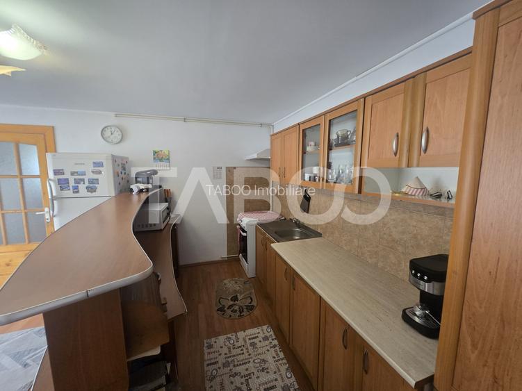 Apartament 2 camere de vanzare la casa 77mp curte si pivnita Sub Arini - 14