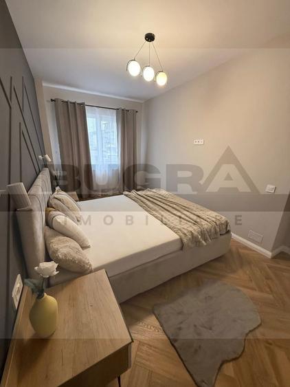 Apartament 3 camere, super finisat, parcare, zona Terra