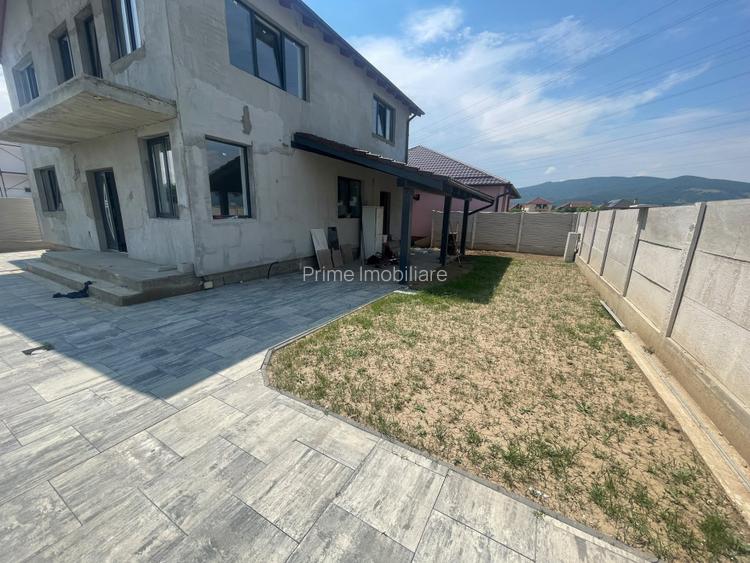 CASĂ SEMIFINISATĂ | 200 MP UTILI | 500 MP TEREN | ZONA BĂRĂBANȚ - 8