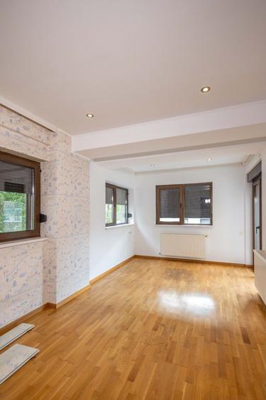 Apartament 4 camere | 206 mp | Zona Sisești | Terasă și balcon