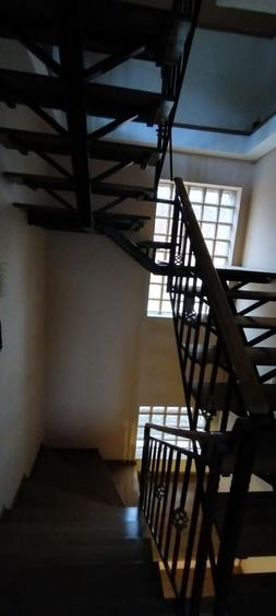 Casă / Vilă cu 6 camere în zona Kamsas