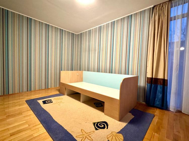Casa Individuala 320 MP Garaj Curte Cartierul Buna Ziua