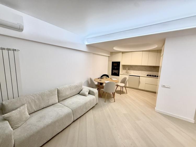 Apartament 3 camere Cortina North | Loc de parcare inclus