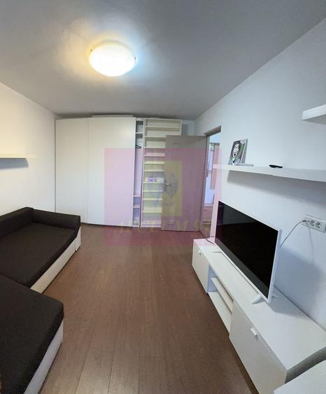 Apartament 2 camere, decomandat,
