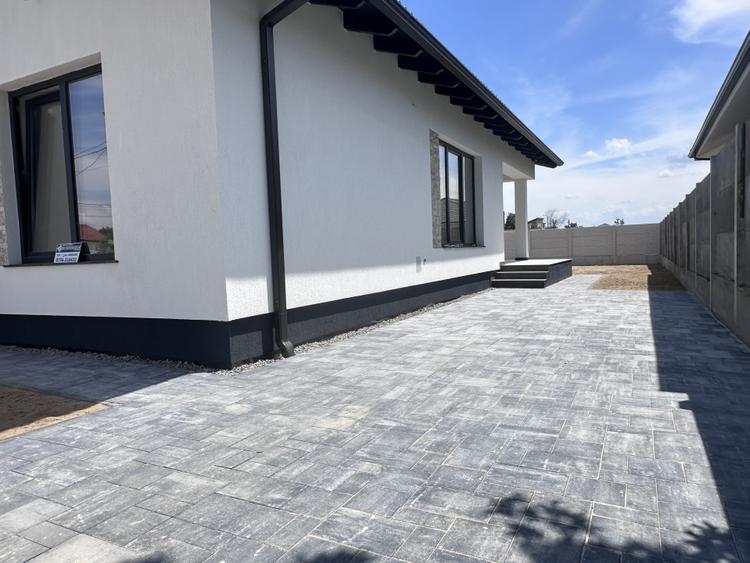 CASA NOUA I 4 CAMERE I 2 BAI I PE UN NIVEL I TEREN 423 MP I CU TOATE UTILITATILE
