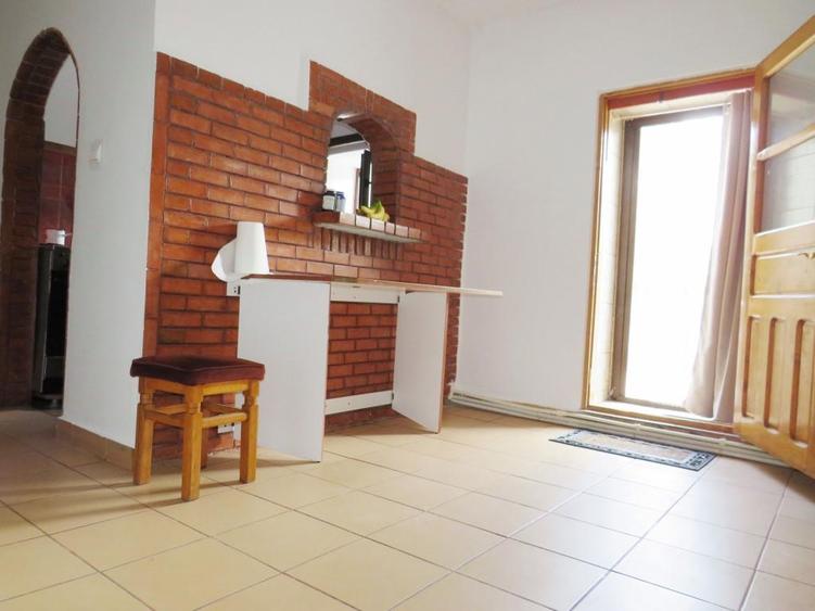 Vanzare 3 case moderne + 3 anexe si 2000 mp teren gradina, pomi in Tuzla la mare