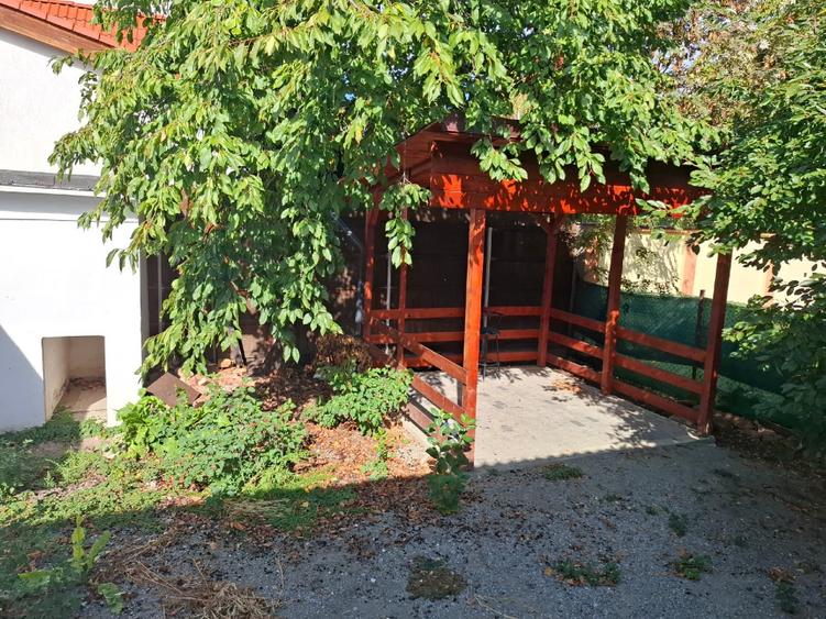 Inchiriez spatiu comercial