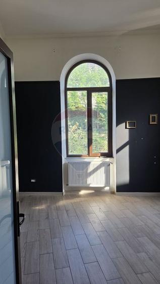 Casă D+P+E+M | 816 mp utili, 5 locuri parcare, Regina Maria